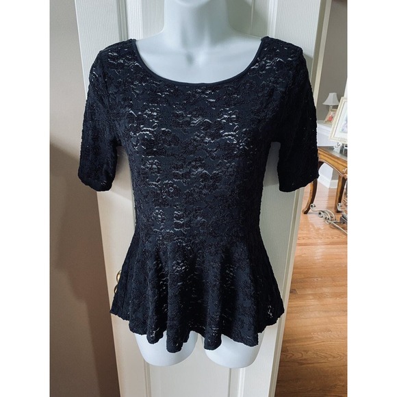 Free People Black Lacey Peplum Short Sleeve Top XS - Picture 1 of 4